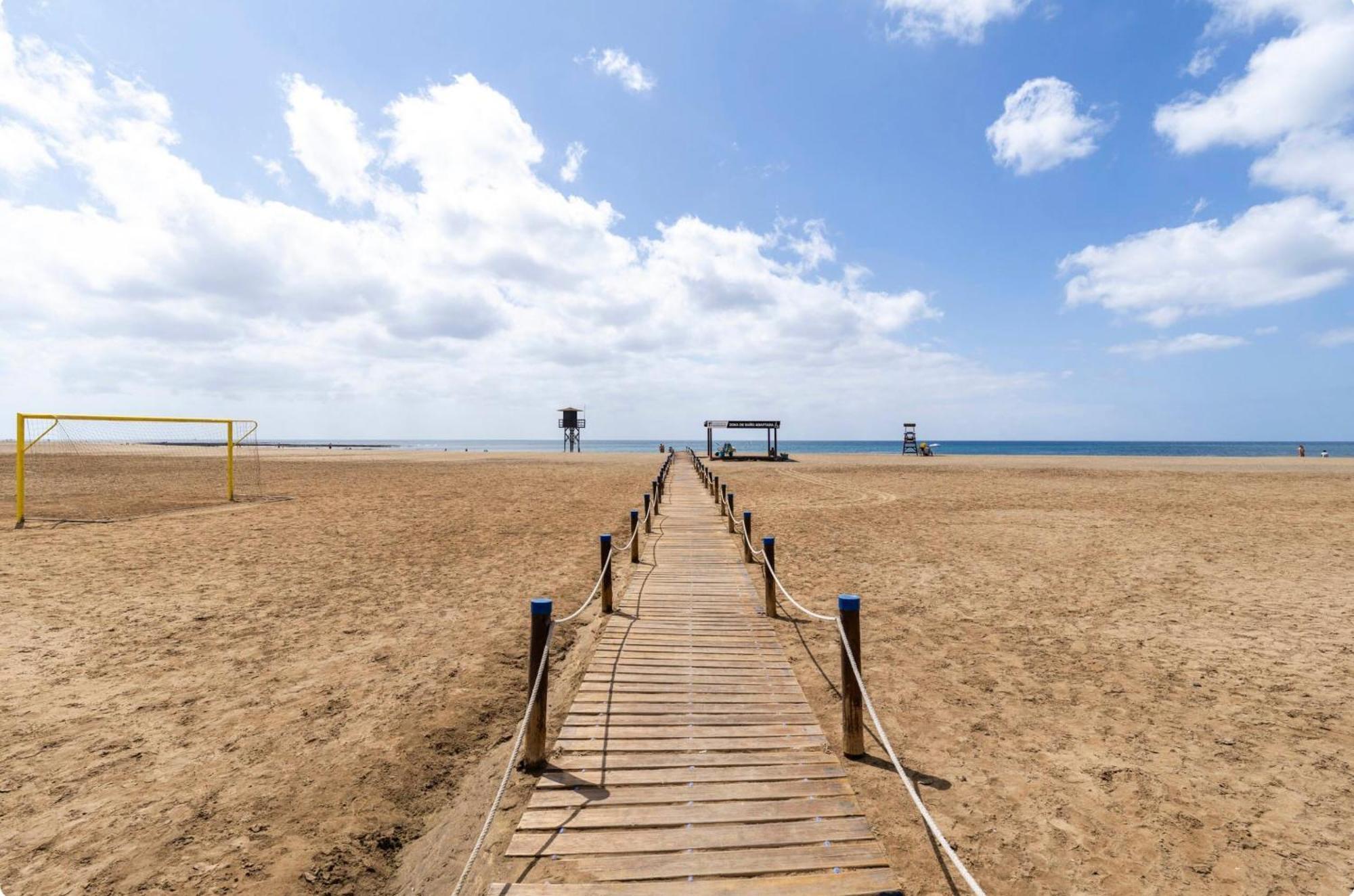 Habitaciones Privadas Cerca De La Playa Y Aeropuerto En Casa Compartida Con Otros Huespedes 플라야 온다 외부 사진